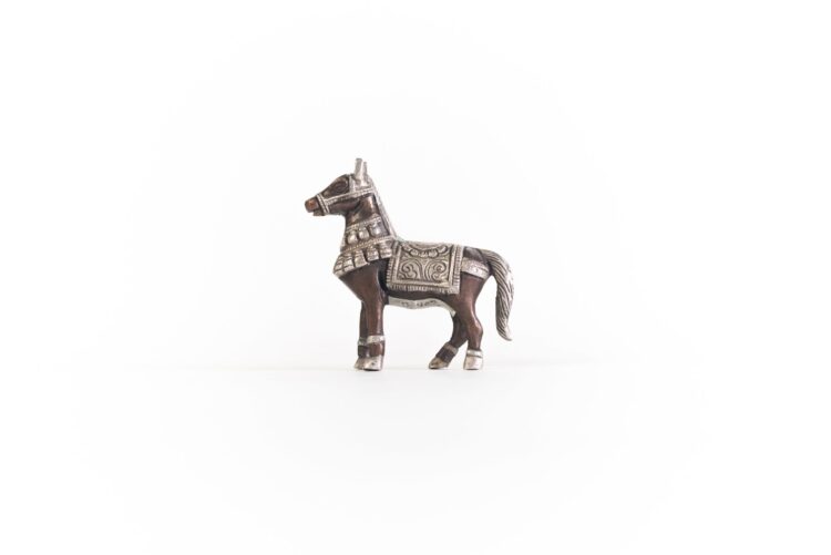 Caballo bronce - Imagen 2