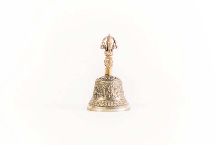 Campana de bronce b