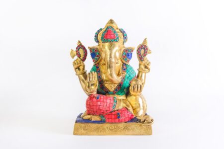 Ganesha de bronce y piedra