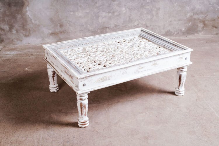 Mesa con cubierta tallada - Imagen 5