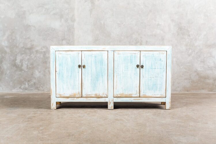 Buffet chino pintura decapada