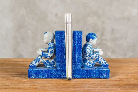 Par Apoya Libros de porcelana