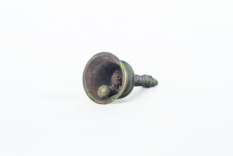 Campana Vaca en bronce - Imagen 5