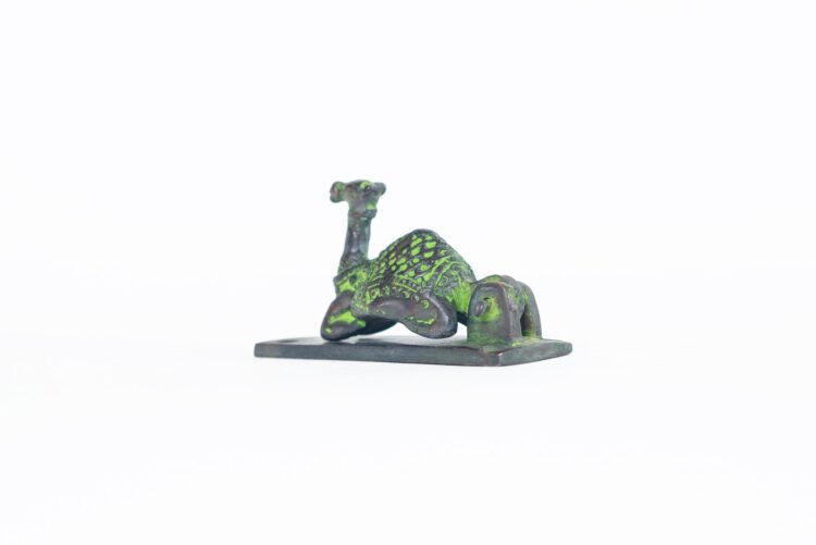 Tocapuerta de bronce camello - Imagen 4