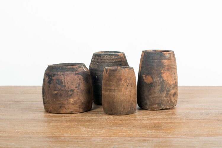 Potiche antiguo de madera - Imagen 6