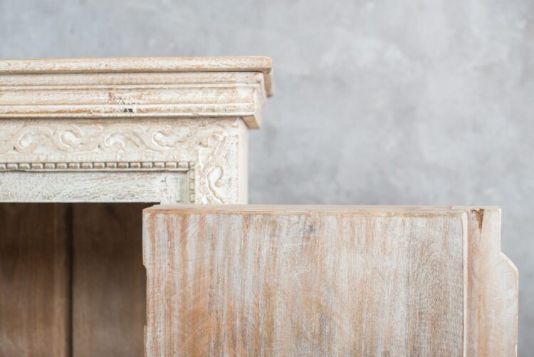 Cabinet hindu con aplicaciones en metal - Imagen 7