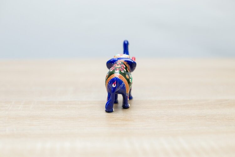 Elefante de metal - Imagen 4