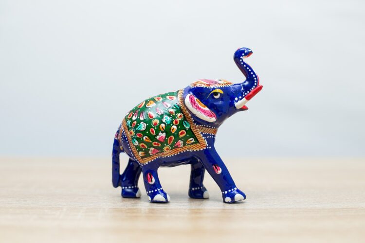 Elefante de metal - Imagen 5