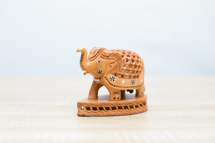 Elefante de madera - Imagen 3