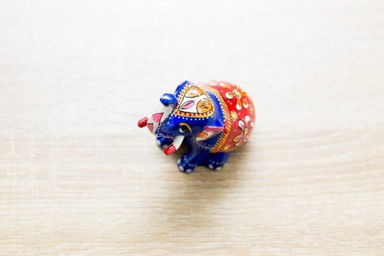 Elefante de metal Pintado - Imagen 2