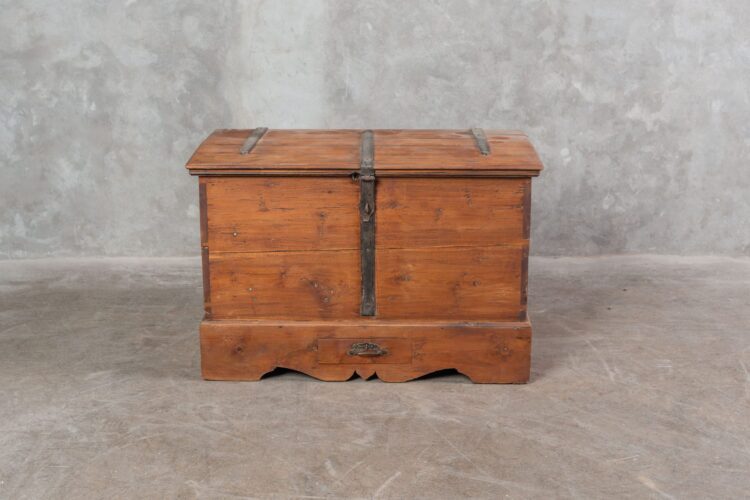 Baúl antiguo de madera - Imagen 6