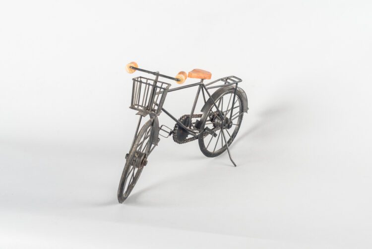 Bicicleta metálica - Imagen 2