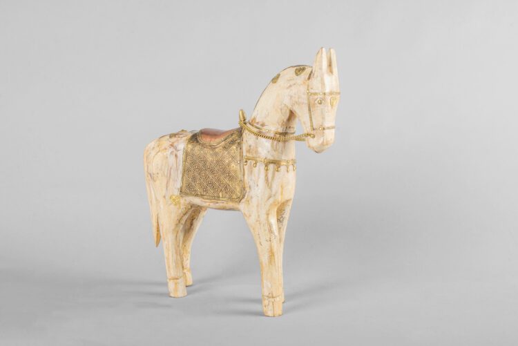 Escultura de caballo - Imagen 9