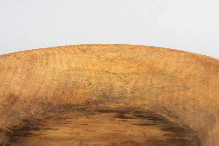Fuente redonda de madera - Imagen 5