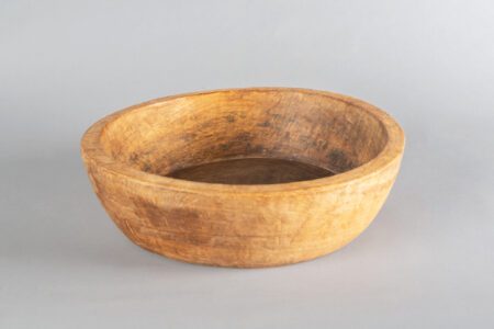 Fuente redonda de madera