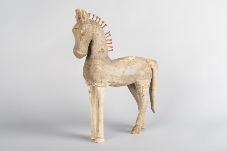 Escultura Antigua  Caballo en Madera