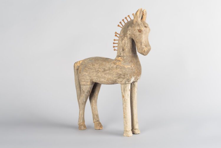 Escultura Antigua  Caballo en Madera - Imagen 2