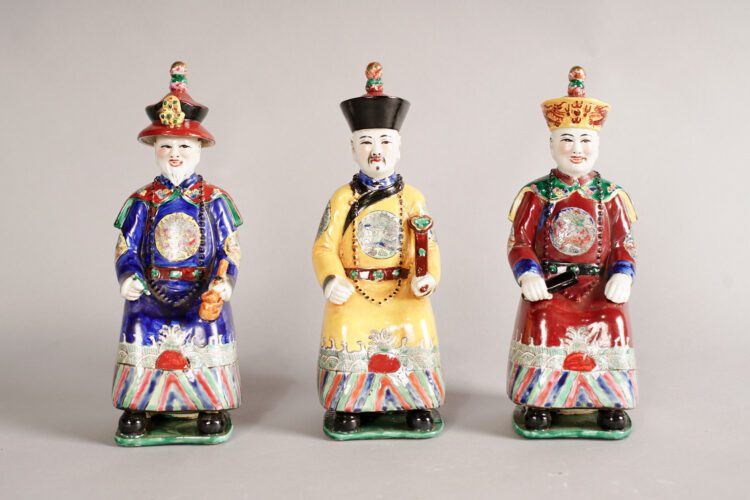 Trio Dinastía China Color sentados - Imagen 3