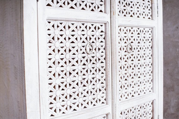 Cabinet Hindu Blanco Tallado - Imagen 7
