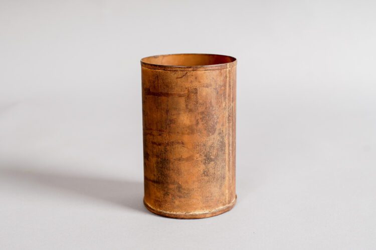 Pote Metalico Antiguo
