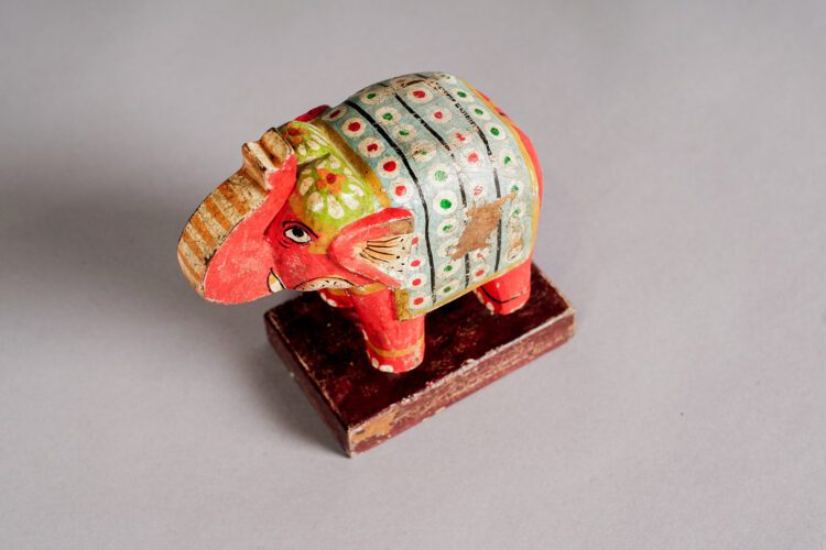Elefante de madera Pintado - Imagen 11