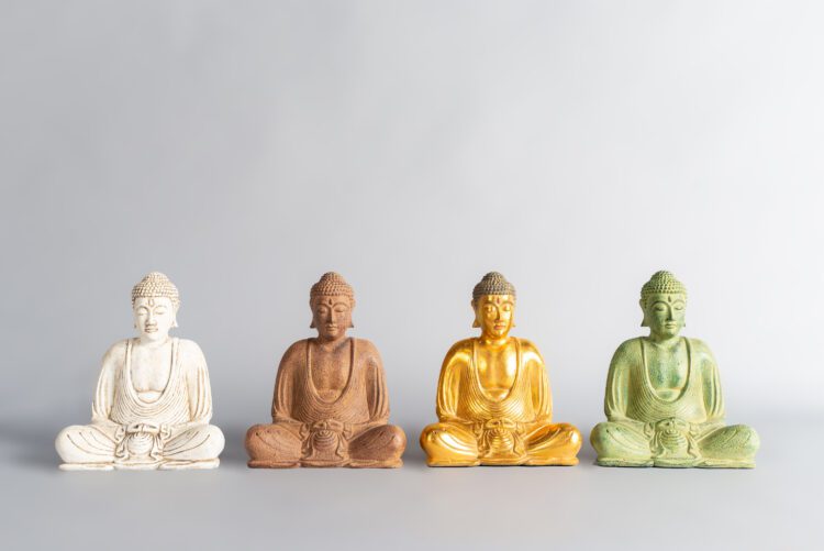 Buda Meditando 25 cms Colores