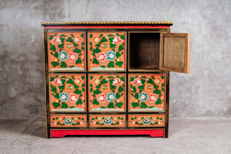 Cabinet tibetano pintado a mano - Imagen 4