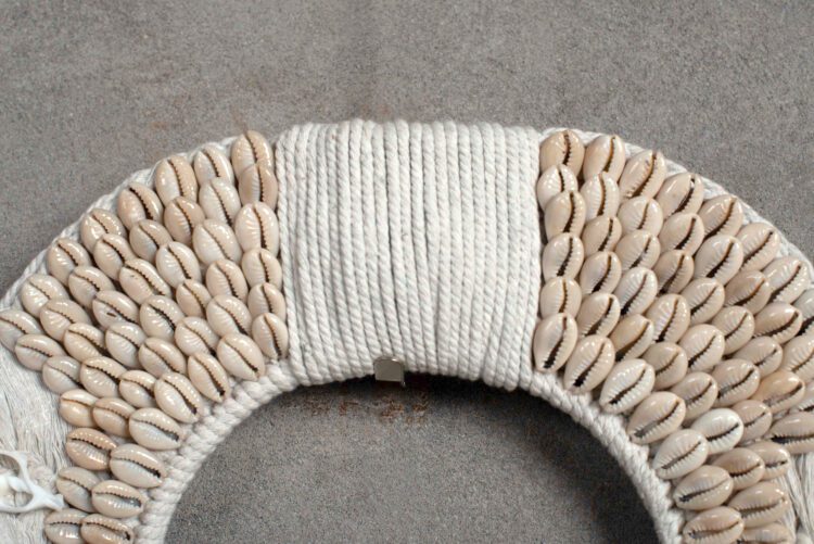 Colgante Redondo Blanco Fibra Natural y Conchas - Imagen 4