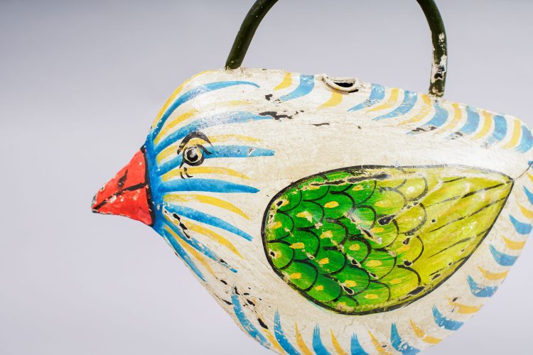 Regadera Pollo de Metal Pintada - Imagen 3