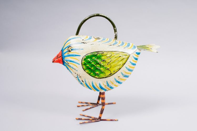 Regadera Pollo de Metal Pintada - Imagen 2