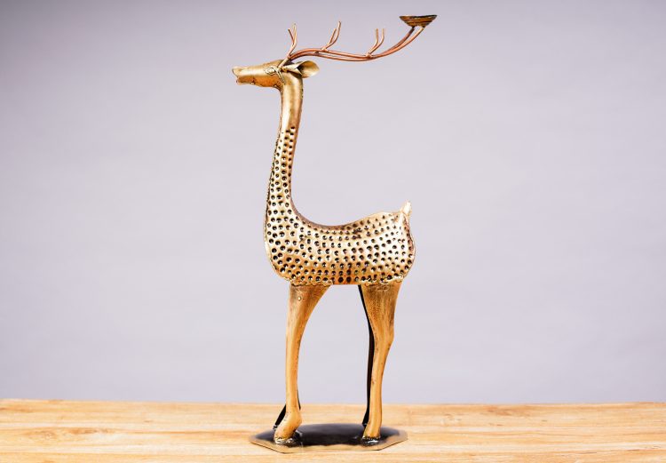 Venado Porta Vela Parado