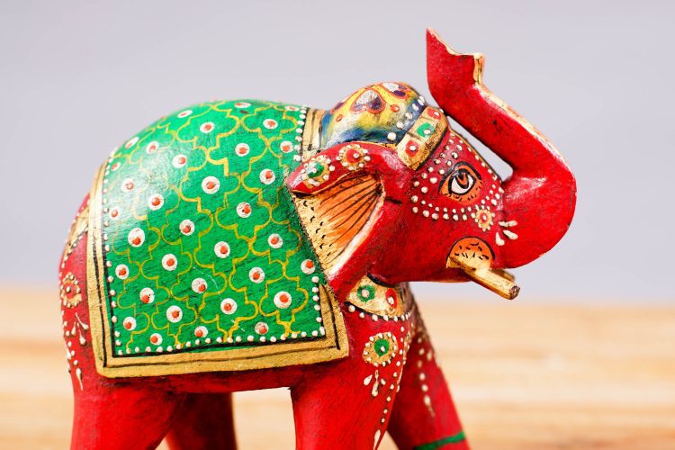 Elefante Madera Pintado (3 colores) - Imagen 6
