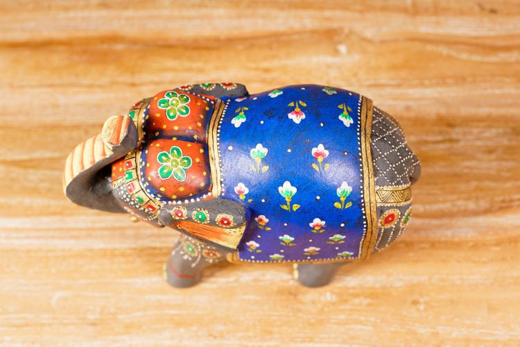 Elefante Mediano Madera Pintado (3 colores) - Imagen 4