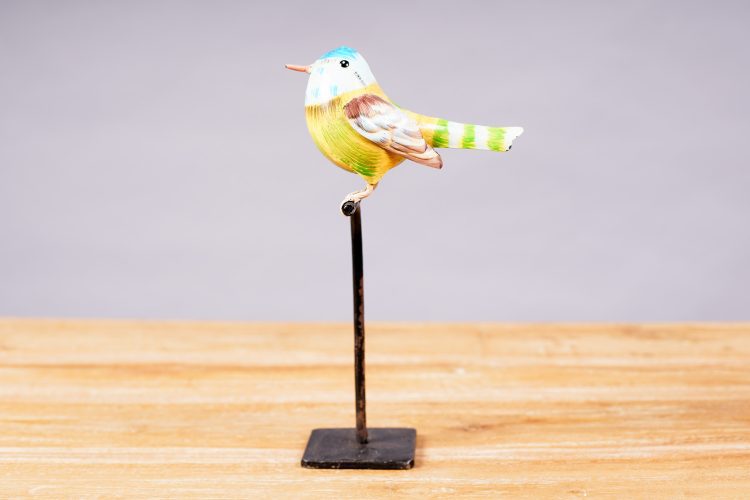 Pájaro de Metal  sobre pedestal Amarillo/ Celeste - Imagen 5