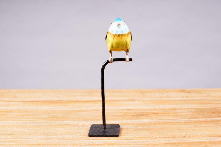 Pájaro de Metal  sobre pedestal Amarillo/ Celeste - Imagen 3
